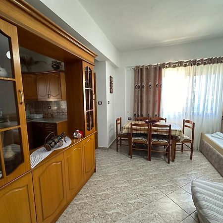 Albi'S Guesthouse Ксамил Экстерьер фото