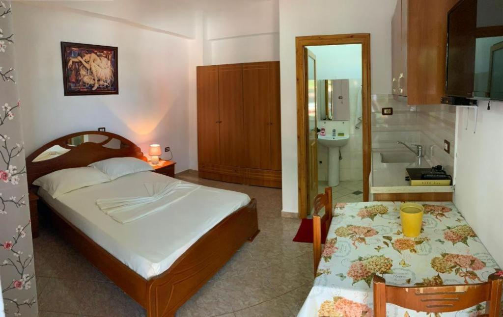 Albi'S Guesthouse Ксамил Экстерьер фото