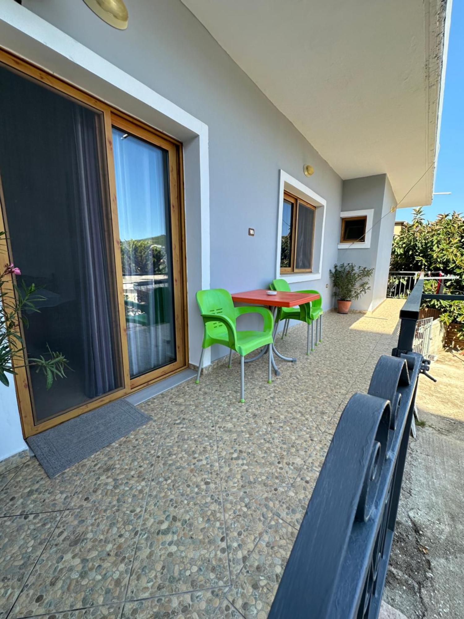 Albi'S Guesthouse Ксамил Экстерьер фото