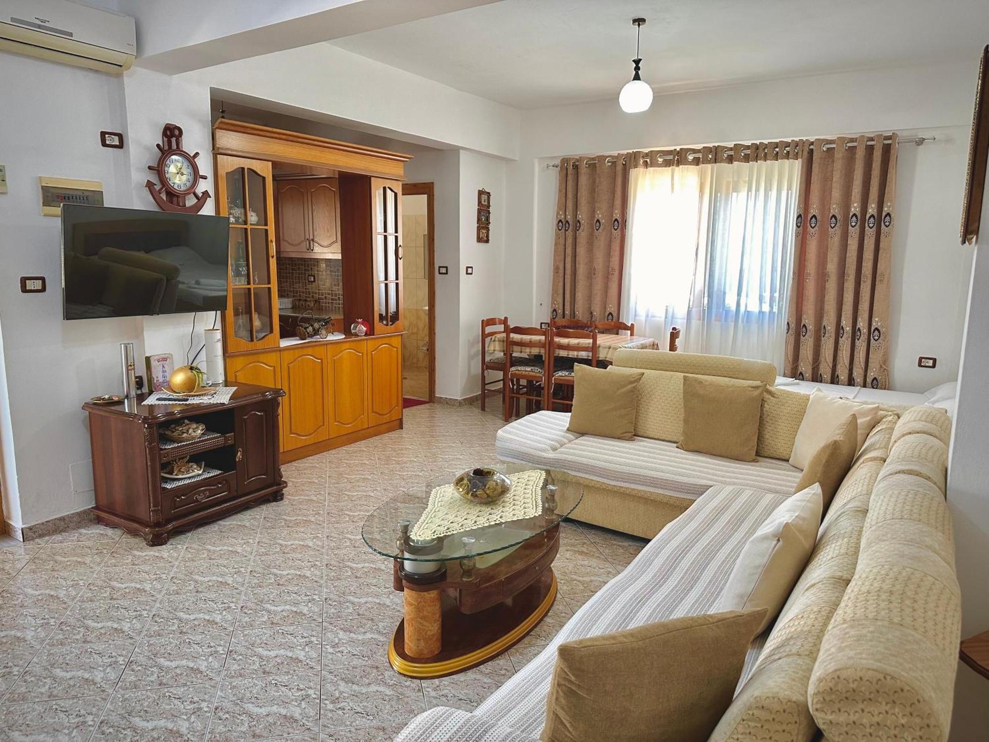 Albi'S Guesthouse Ксамил Экстерьер фото
