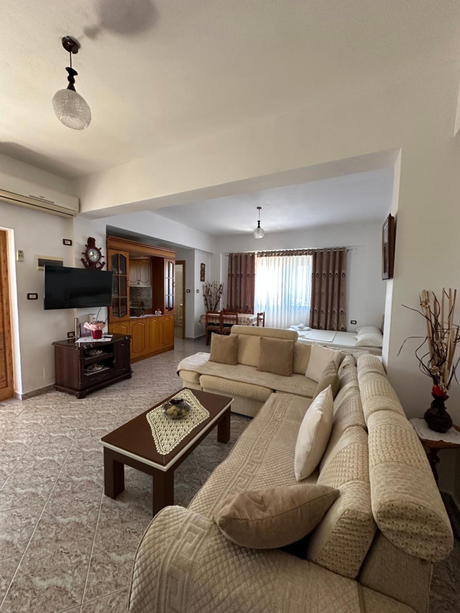 Albi'S Guesthouse Ксамил Экстерьер фото